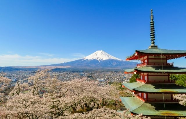 山梨の名所や富士山エリアの人気観光スポットを紹介